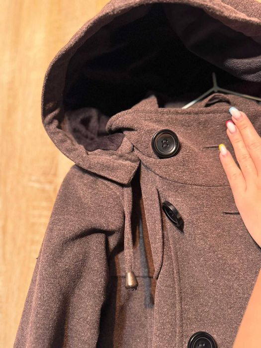 Geacă de iarna cu glugă