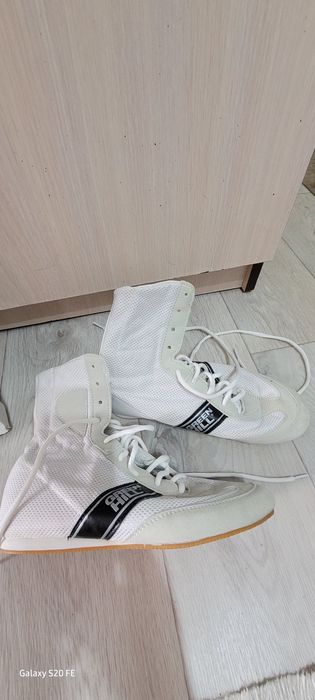 Боксерка белая 36размер