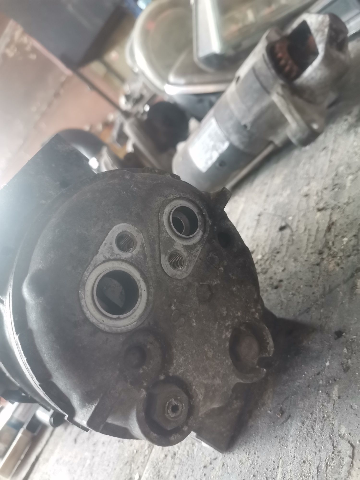 Компресор климатик за volvo s40, v40, v50, v70