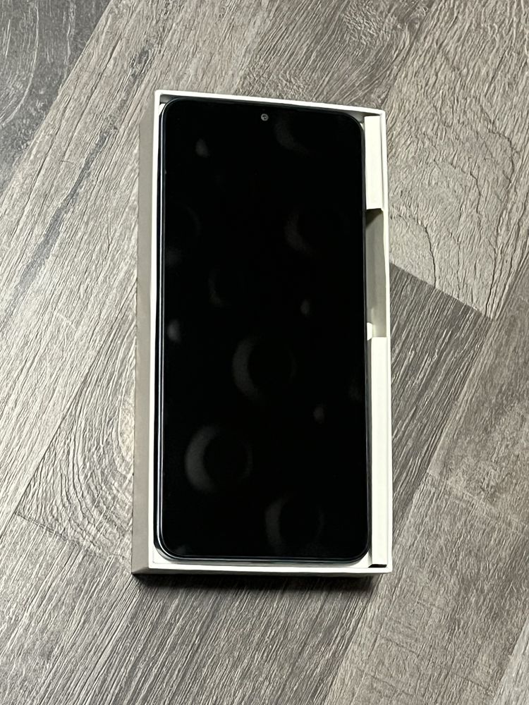 Телефон Redmi 13C
