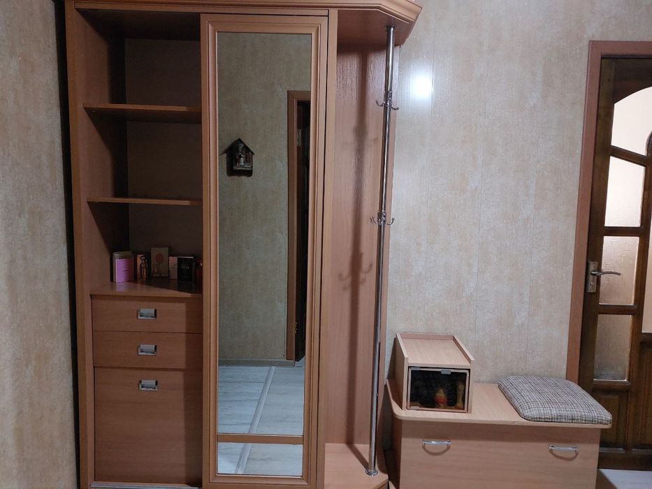 Продаётся мебель в прихожую