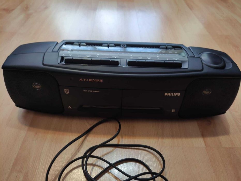 2бр.Двукасетъчен стерео радио касетофон  PHILIPS-аутореверс