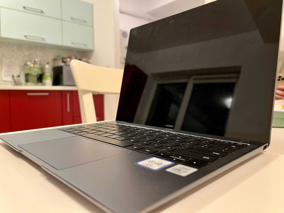 HUAWEI MateBook X PRO 14 i7 16gb 1TB touchscreen