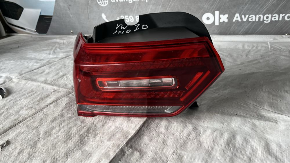 Ляв и десен стоп VW ID3 2020