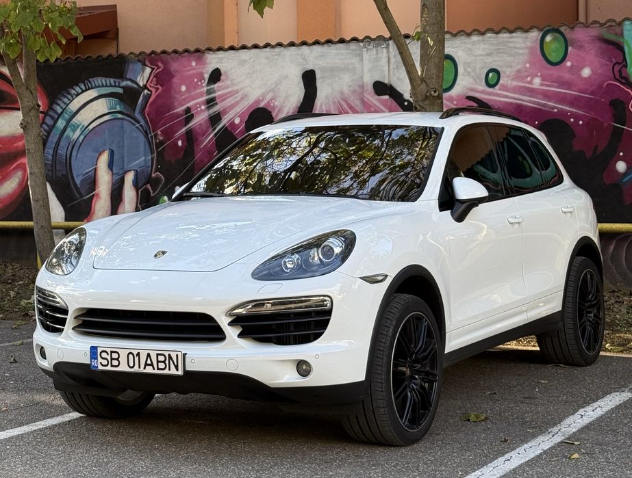 Porsche Cayenne GTS Interior Bi-Xenon Perne Camera Webasto