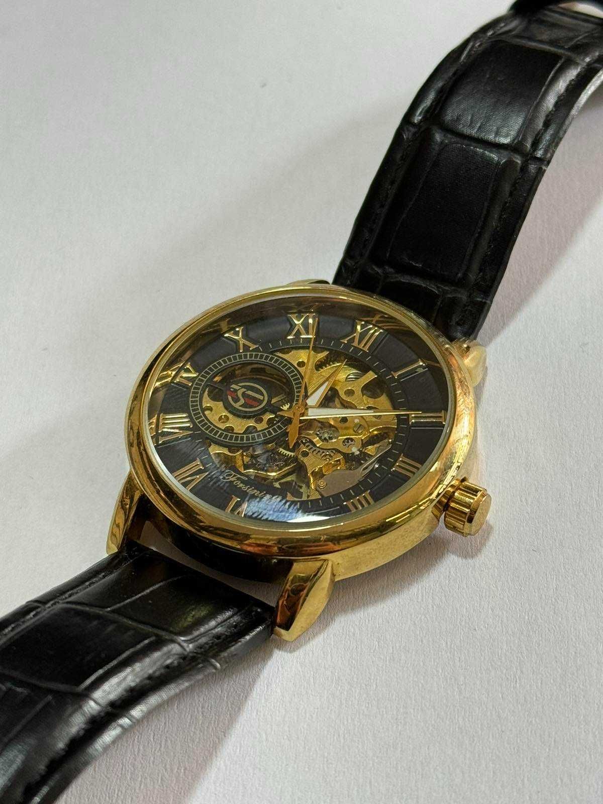 Продавам мъжки автоматичен часовник Forsining Skeleton H099M