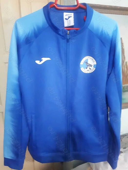 Trening Corvinul Hunedoara -- Banii merg la un baiat bolnav.