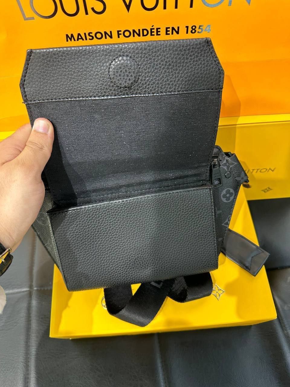 Louis Vuitton мужская сумка