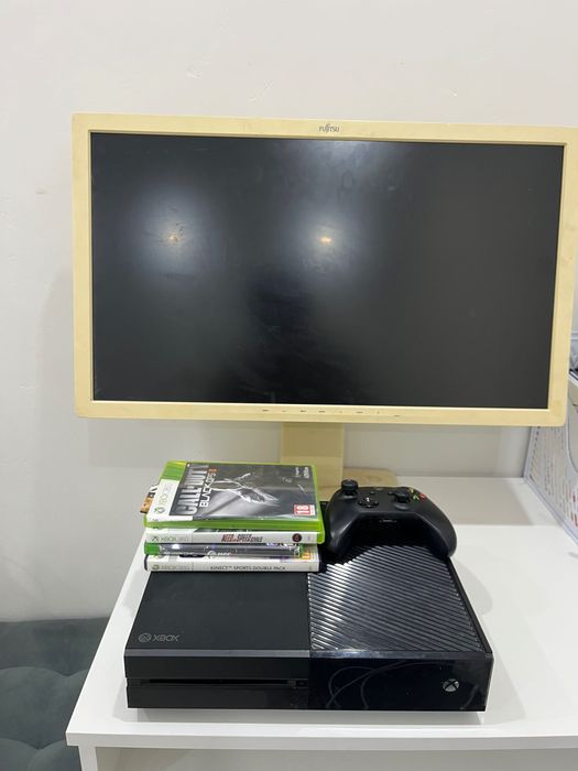 Продам или обмен на айфон Xbox one в хорошем состоянии