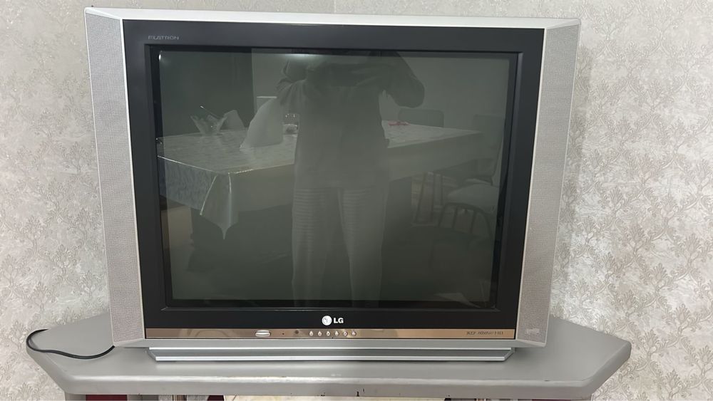 Продам телевизор