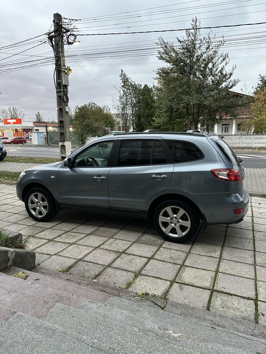 Hyundai Santa Fe - 4x4 - 2.2 diesel - 150 cp - Navi - Clima - Camera