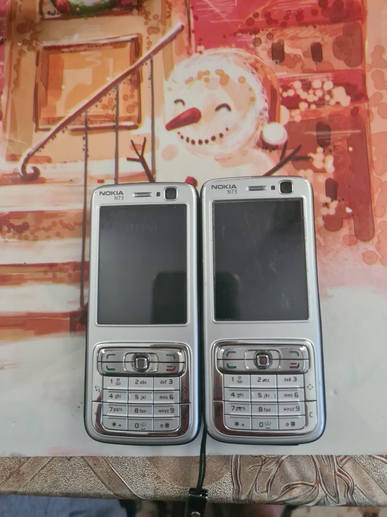 Se vând 2 telefoane Nokia N73.impecabile