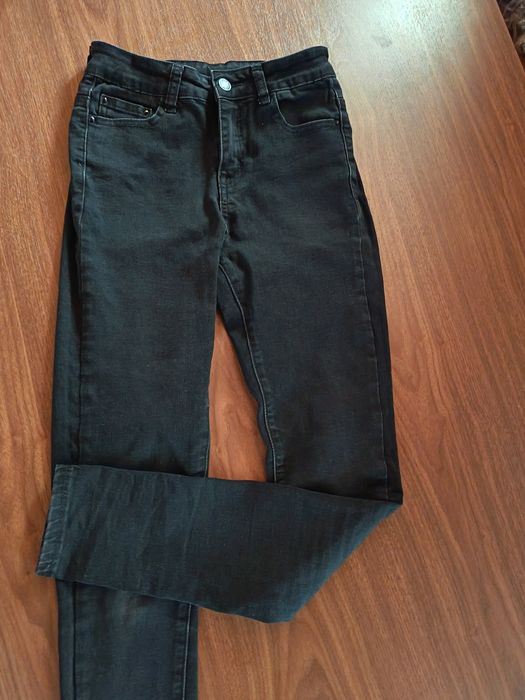 Jinsi shim rangi qora