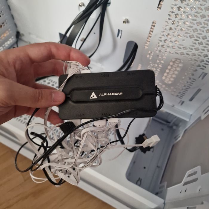 Carcasa ALPHAGEAR Purifier V2 mesh ARGB white
 » Componente calcu