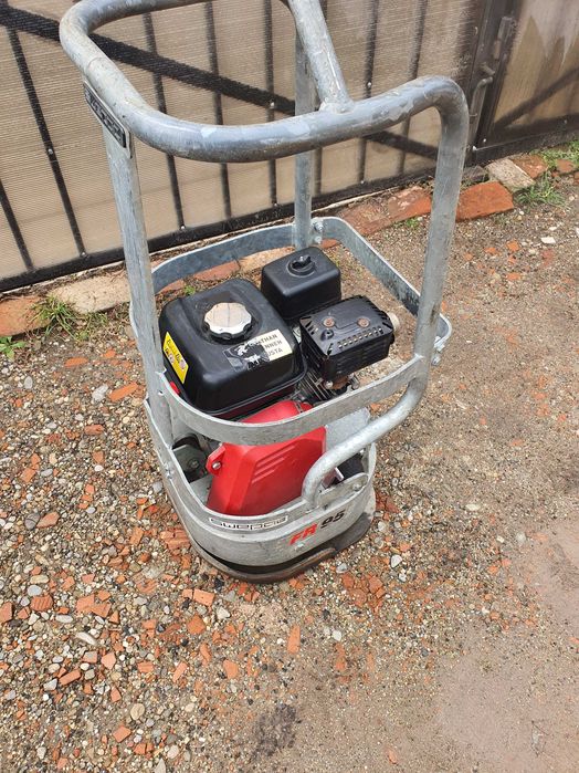 Swepac Fr95 compactor 95kg Honda GX160 an 2022 f putin folosit ca nou