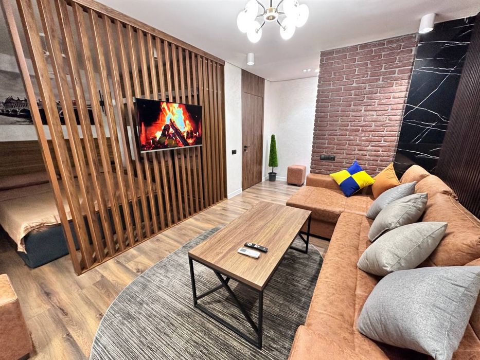 Срочно продается квартира, в отличном районе.