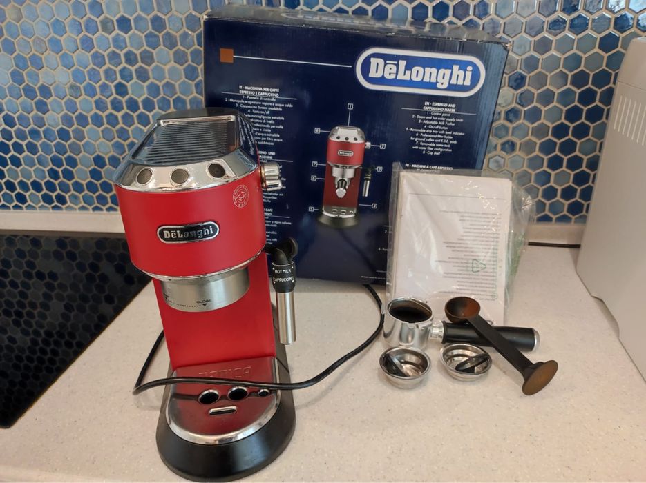 Кофемашина Delonghi
