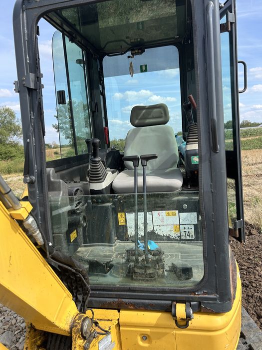 Excavator komatsu pc26 mr 3