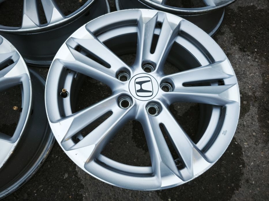 16" оригинални алуминиеви джанти за Honda.