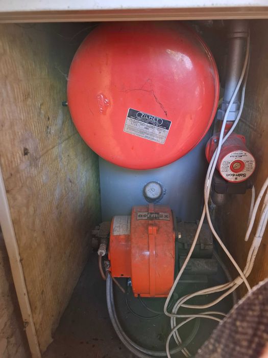 Котел на нафта с горелка