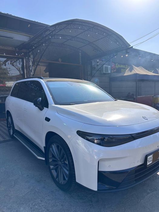 Leapmotor c 16 gibrid