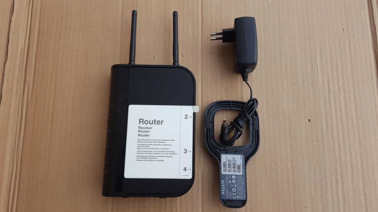 Router wireless WiFi Belkin F5D8235-4 USB - DECODAT - ca NOU!