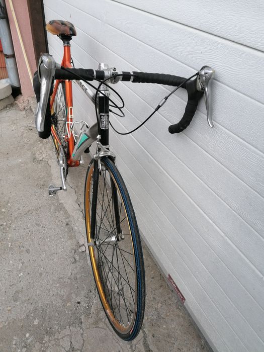 Bicicletă cursieră de vinzare