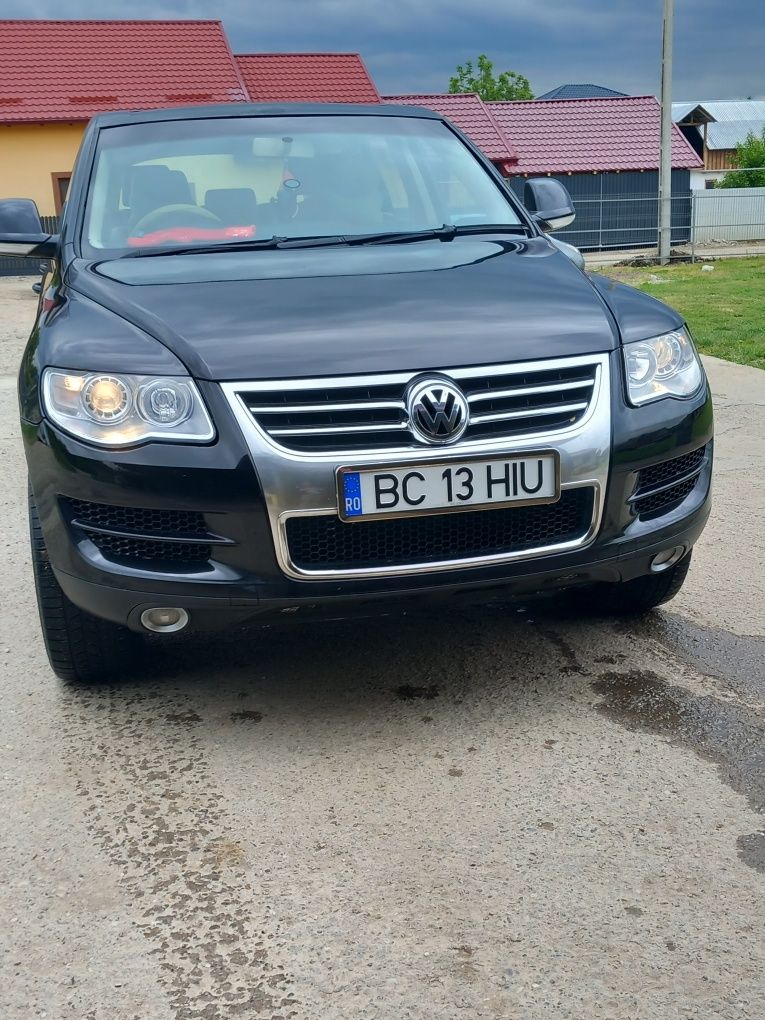 Vând Volkswagen Touareg 2,5 manual