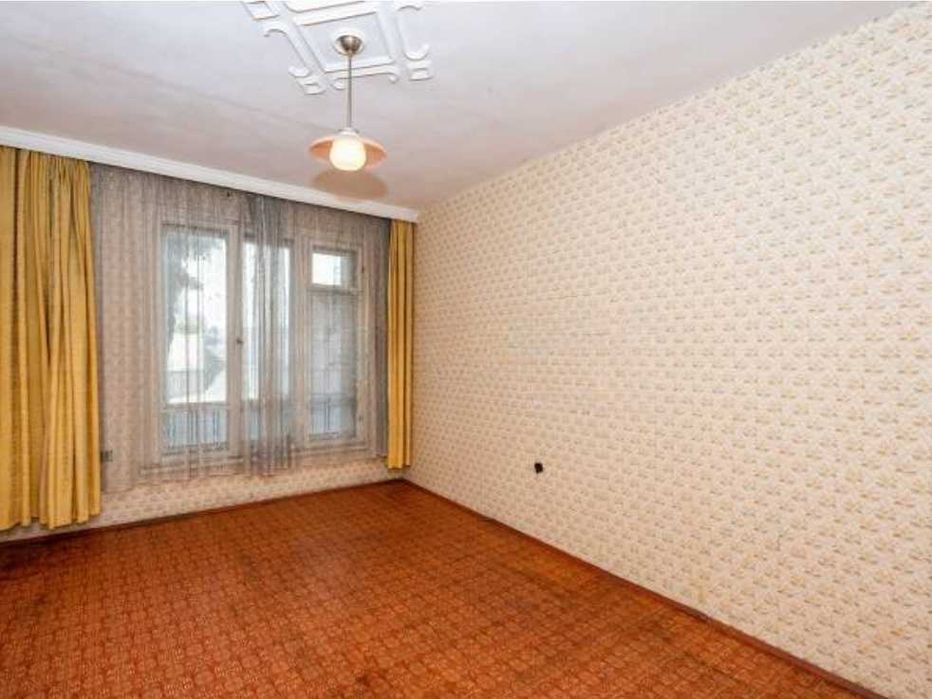 Продава се Четиристаен апартамент в София, Център - 114 кв.м за 1062 €/кв.м - Снимка #3