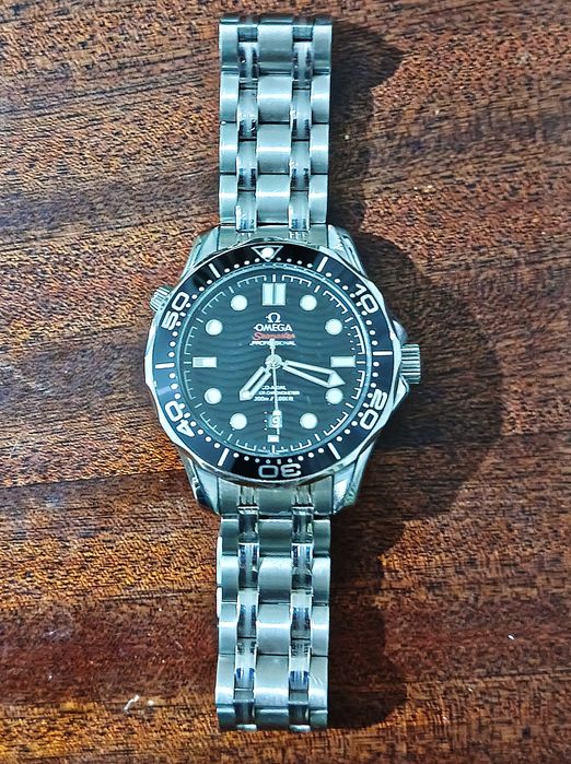 Продаю наручные механические часы omega
