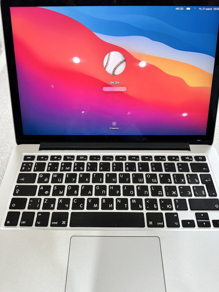 MacbookPro 2015 apple в отличном состоянии