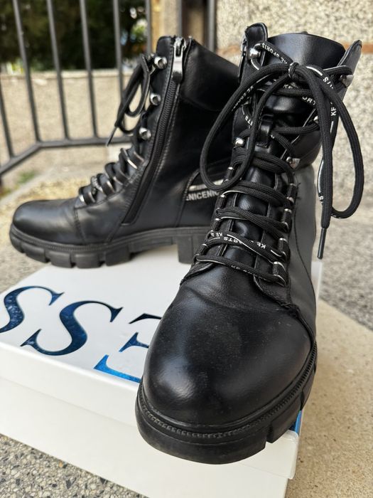 Черни зимни боти