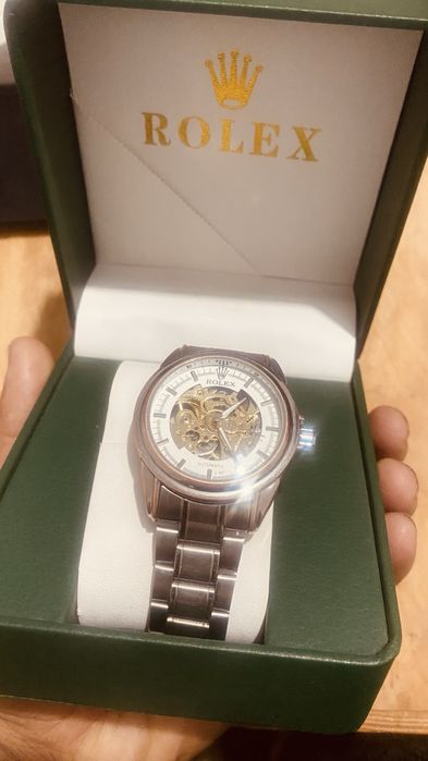 Rolex часы срочно цена только один день