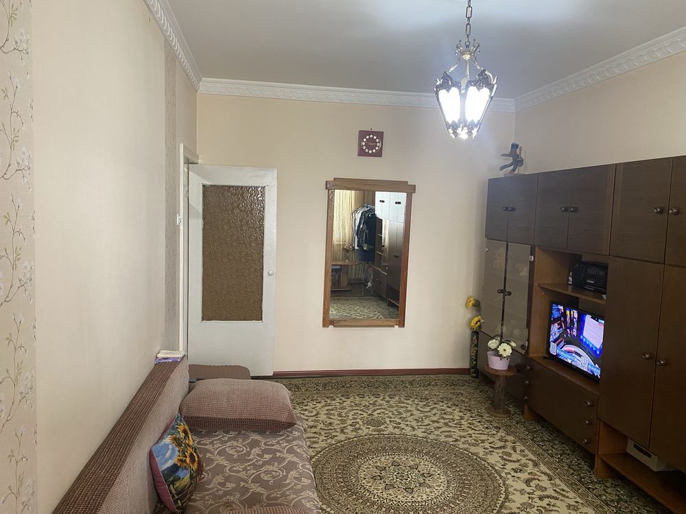 Срочно Продаётся квартира Каракамыш 1/4  балкон 2 на 6 торг