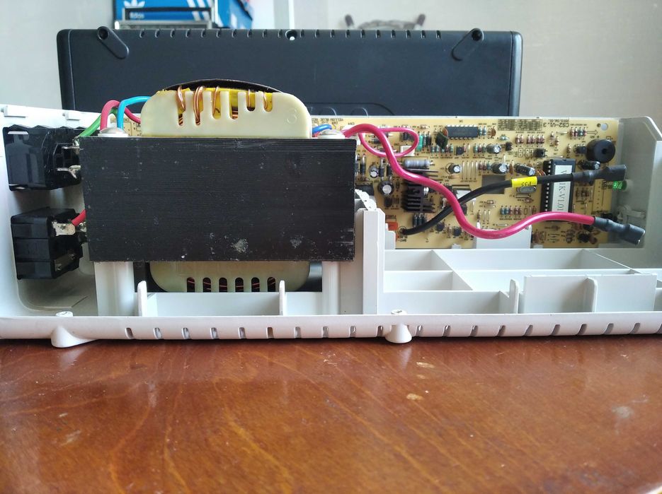 UPS Powercom 500W (не рабочий).