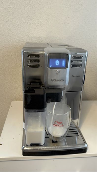Aparat de cafea/expresor cafea boabe Saeco Incanto Cappucino