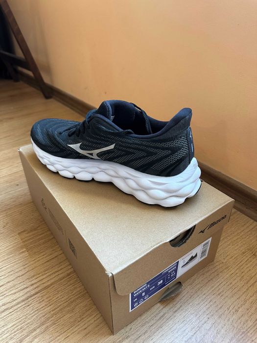 Дамски оригинални маратонки Mizuno