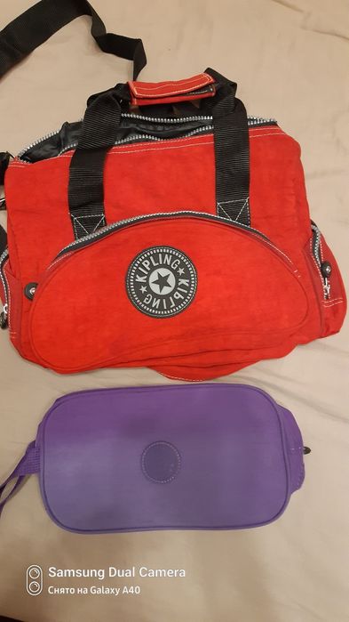 спортивная сумка и косметичка Kipling