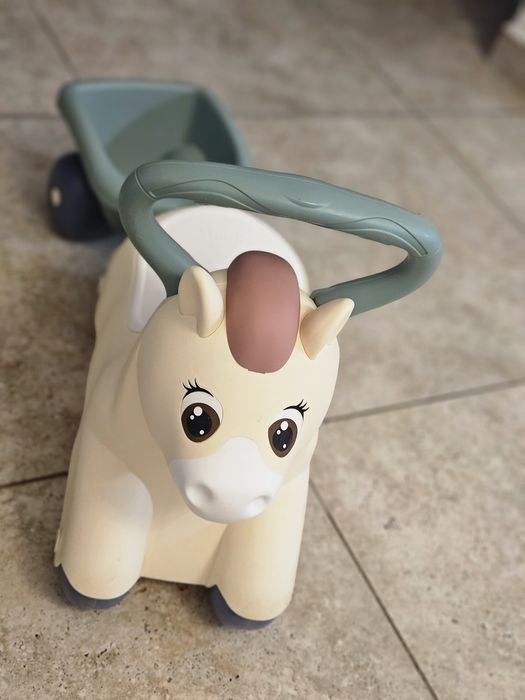 Smoby pony cu remorca