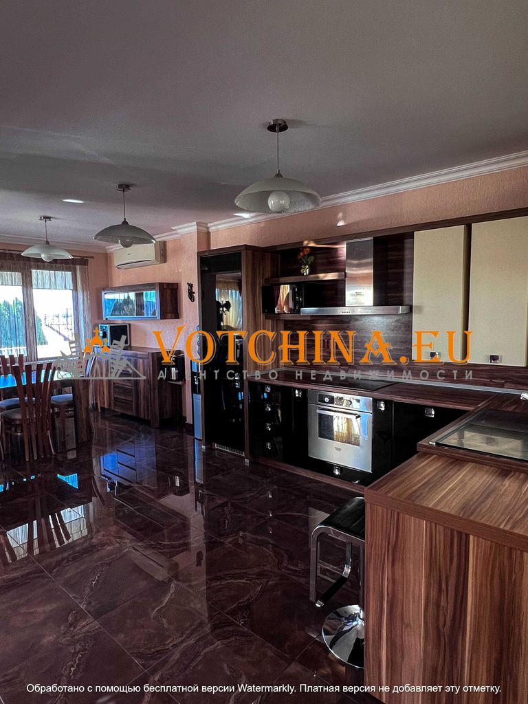 Продава се Къща в с. Оброчище, Област Добрич - 250 кв.м за 1400 €/кв.м - Снимка #10