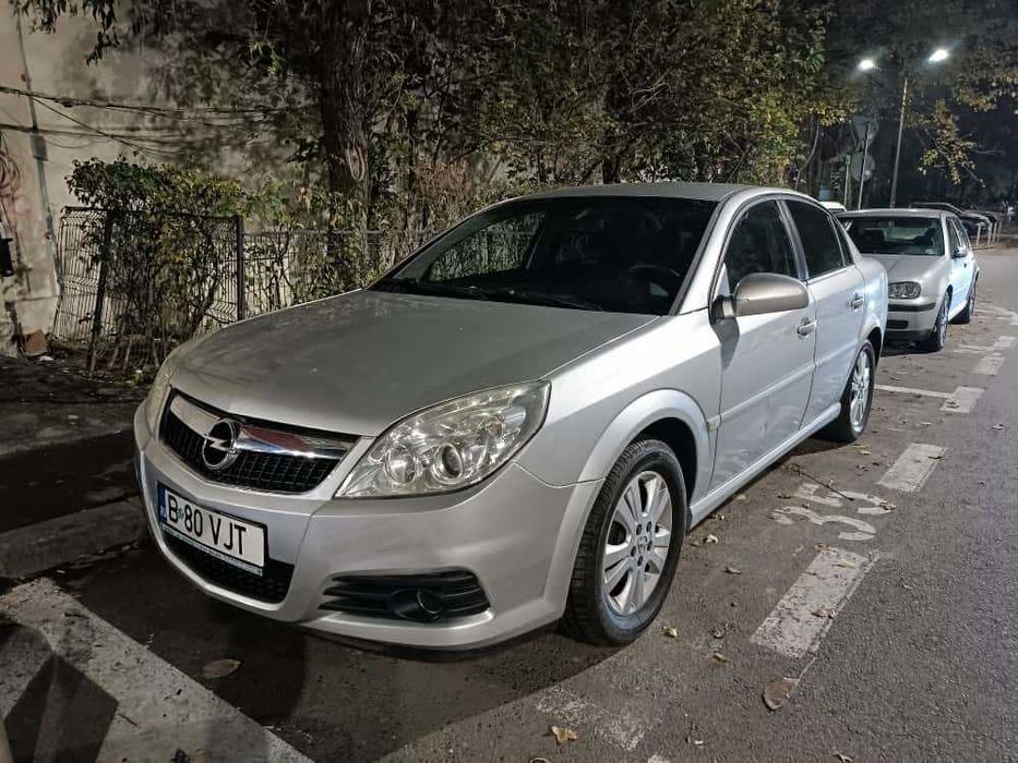 Opel Vectra 1.9CDTI, 150 CP, pilot automat, roti iarna, senzor ploaie.