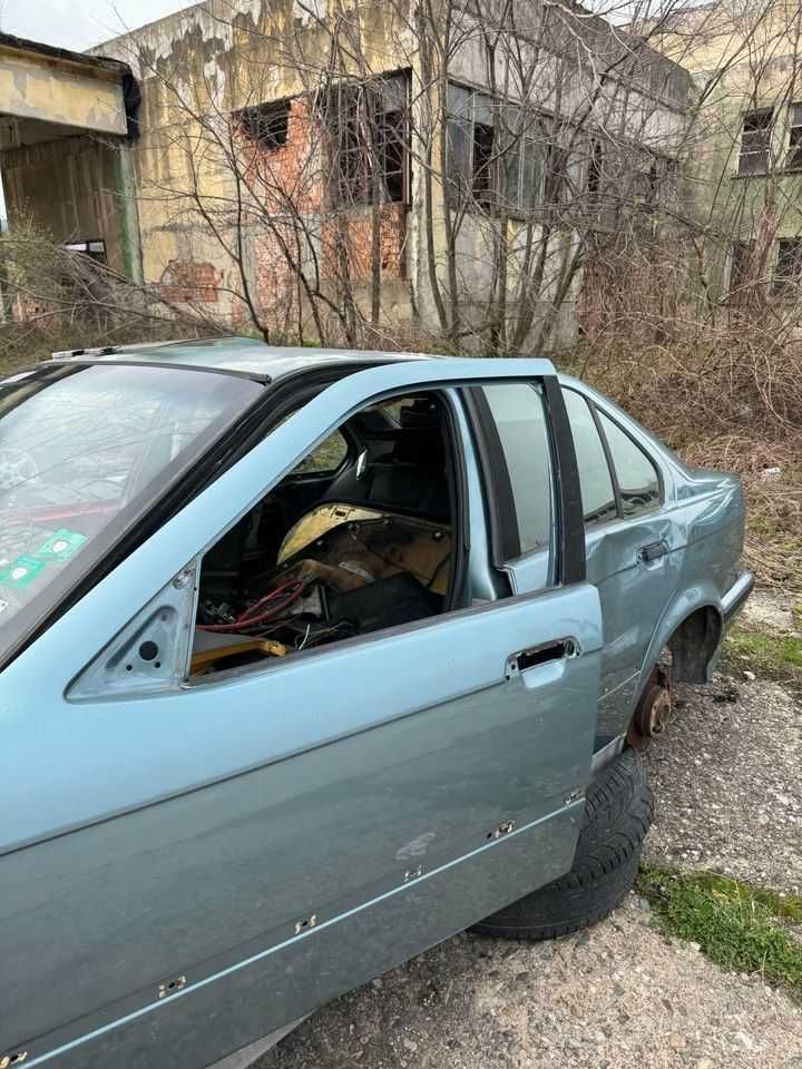 BMW/БМВ Е36 на части