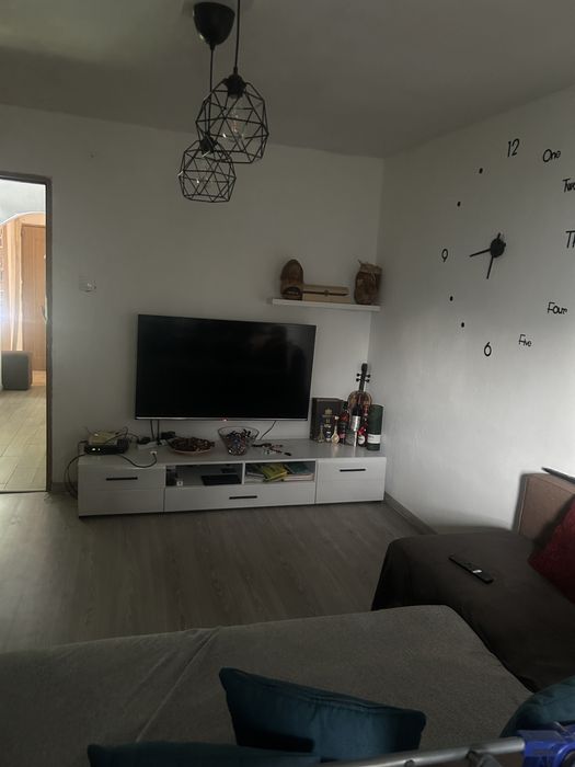 Ap 2 camere ..se vinde urgent