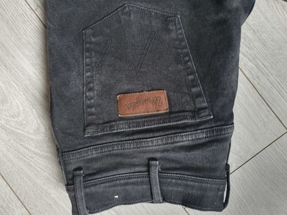 Blugi WRANGLER "Texas" (Stretch) - Marime W35 L30 (Talie 94 cm)