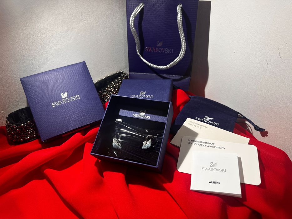 Cercei Swarovski iconic Swan lebăda albastra degrada