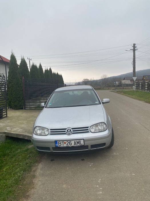 Vând Volkswagen golf