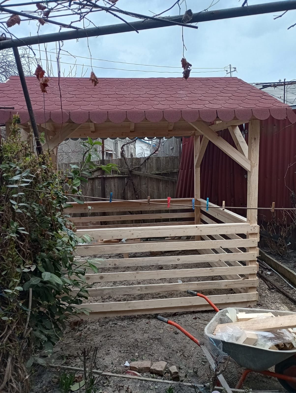 Vând foișor terase pergole case cabane din lemn