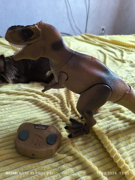 Продам динозавра