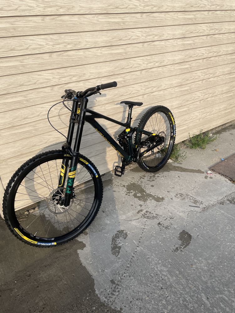 Bicicletă mondraker Summum R 2022