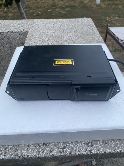Оригинално радио от Passat B5.5 и оригинален CD changer